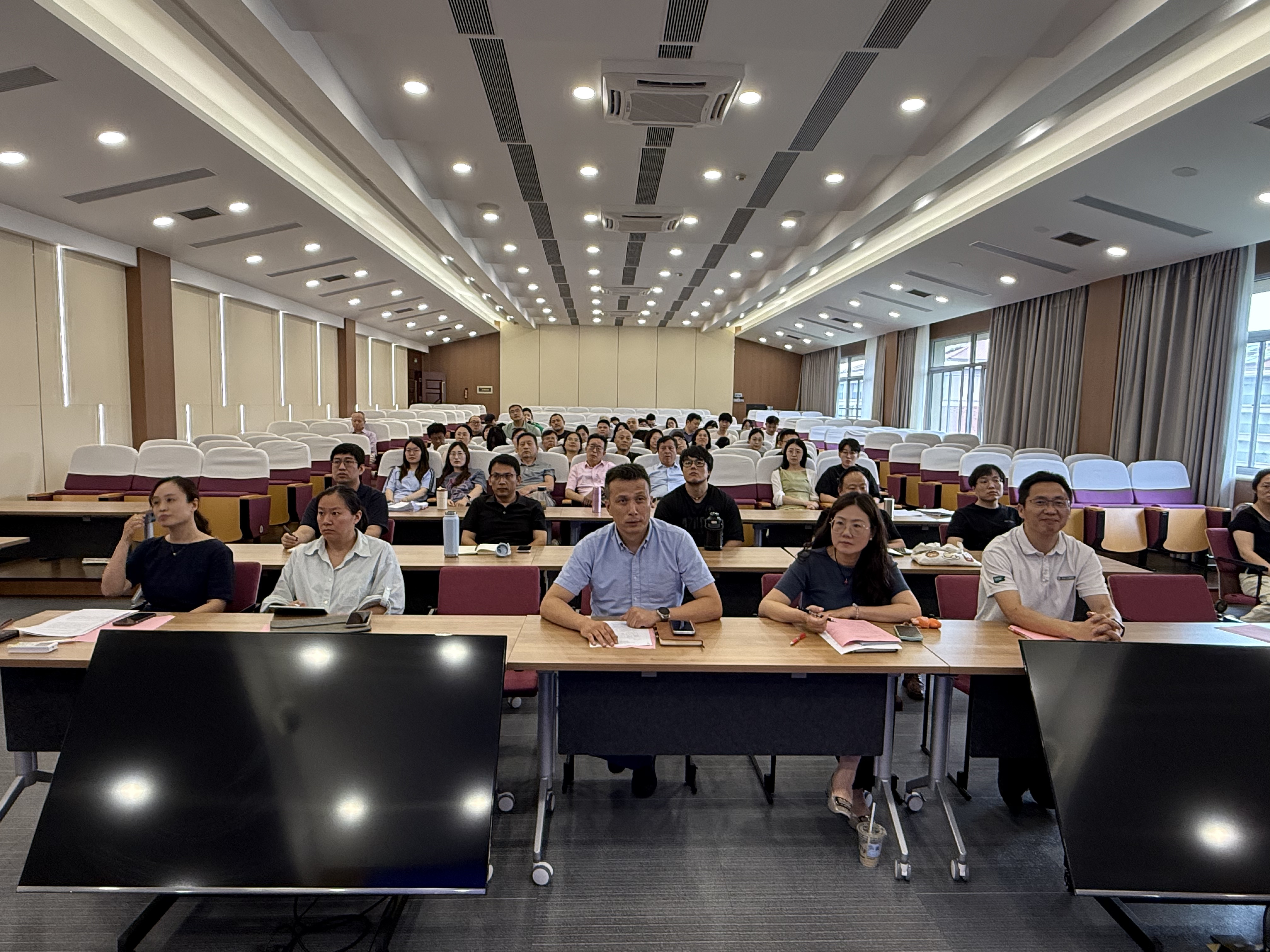 凝心聚力谋发展，砥砺奋进启新程——人工智能学院召开2025-2026学年第二学期期末总结大会